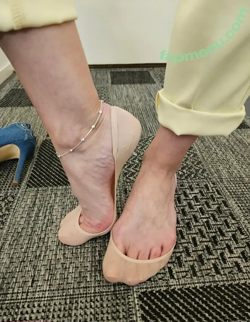 feetandpeach85 nude photo #0029 (feetandpeach85)