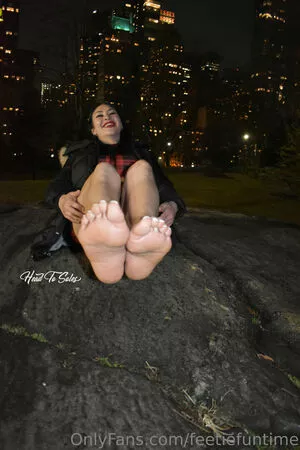 feetiefuntime / sweetestofpaige nude photo #0035