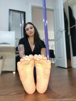 feetiefuntime / sweetestofpaige nude photo #0056