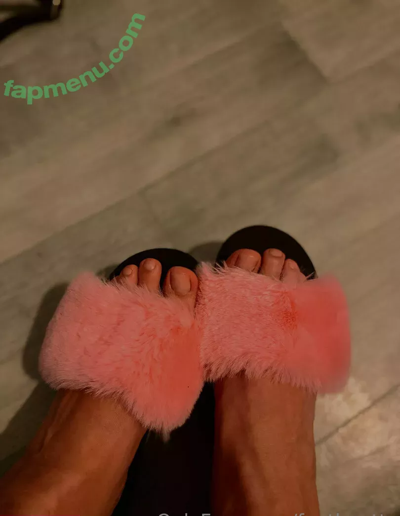 feetloretta nude photo #0023 (amoreloretta)