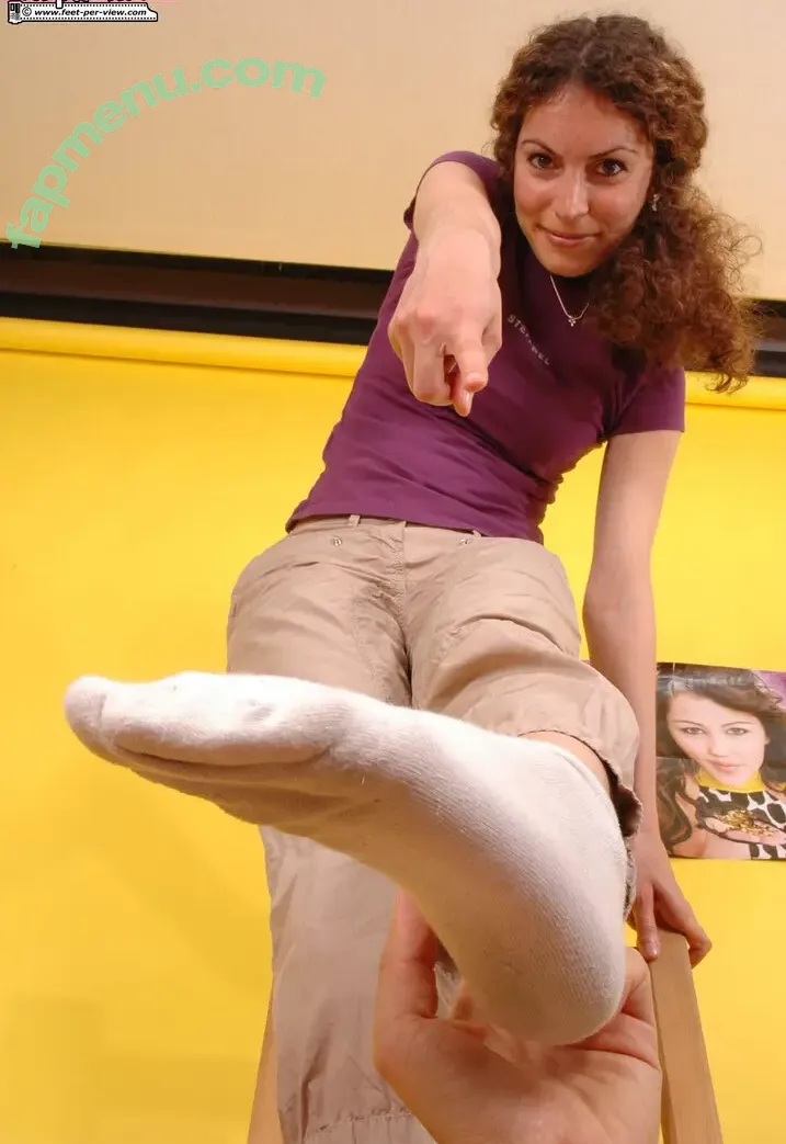 Feetperview / Sockenmädchen nude photo #1770 (Feetperview / Sockenmädchen)