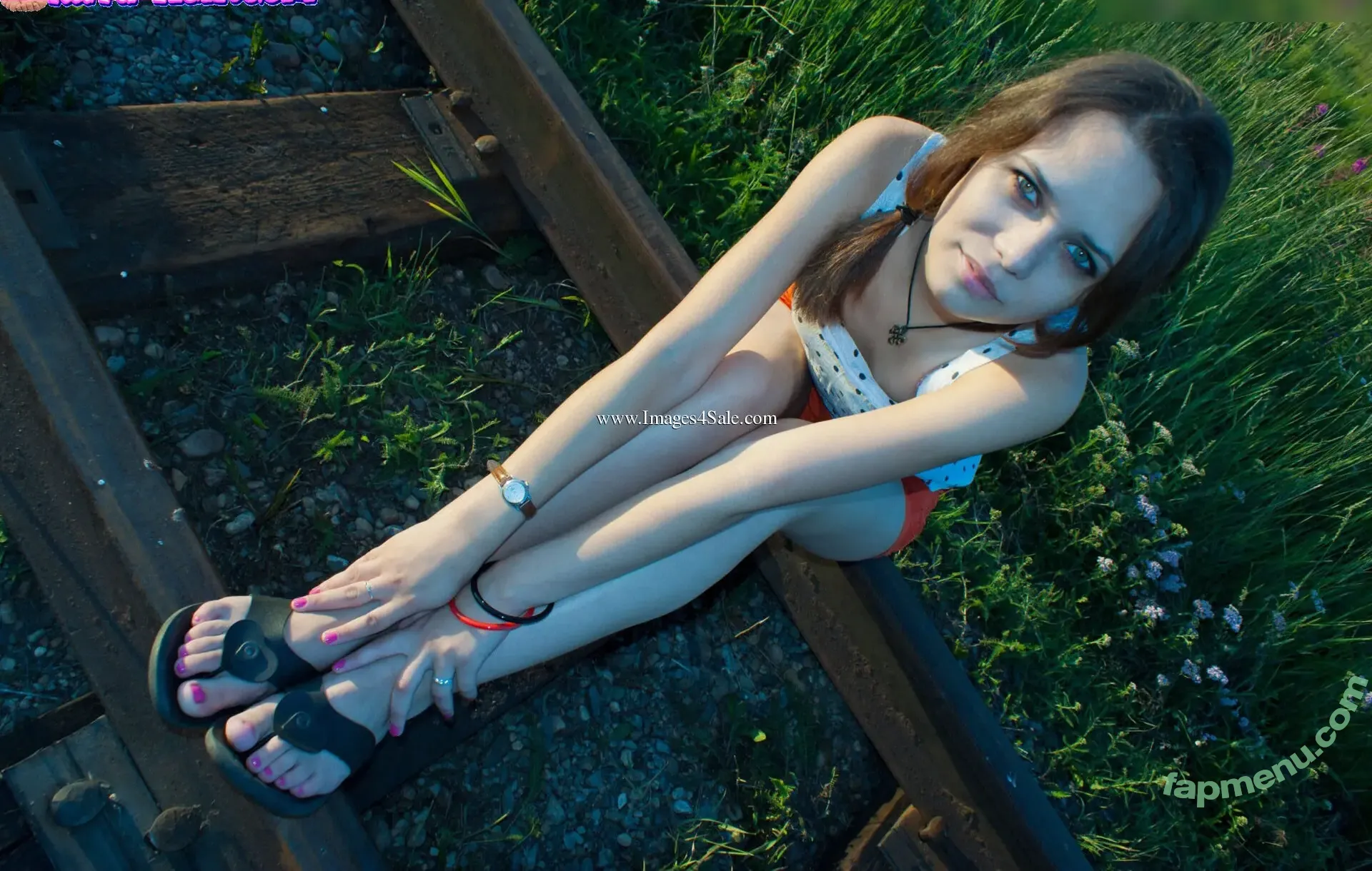 Feetperview / Sockenmädchen nude photo #2159 (Feetperview / Sockenmädchen)
