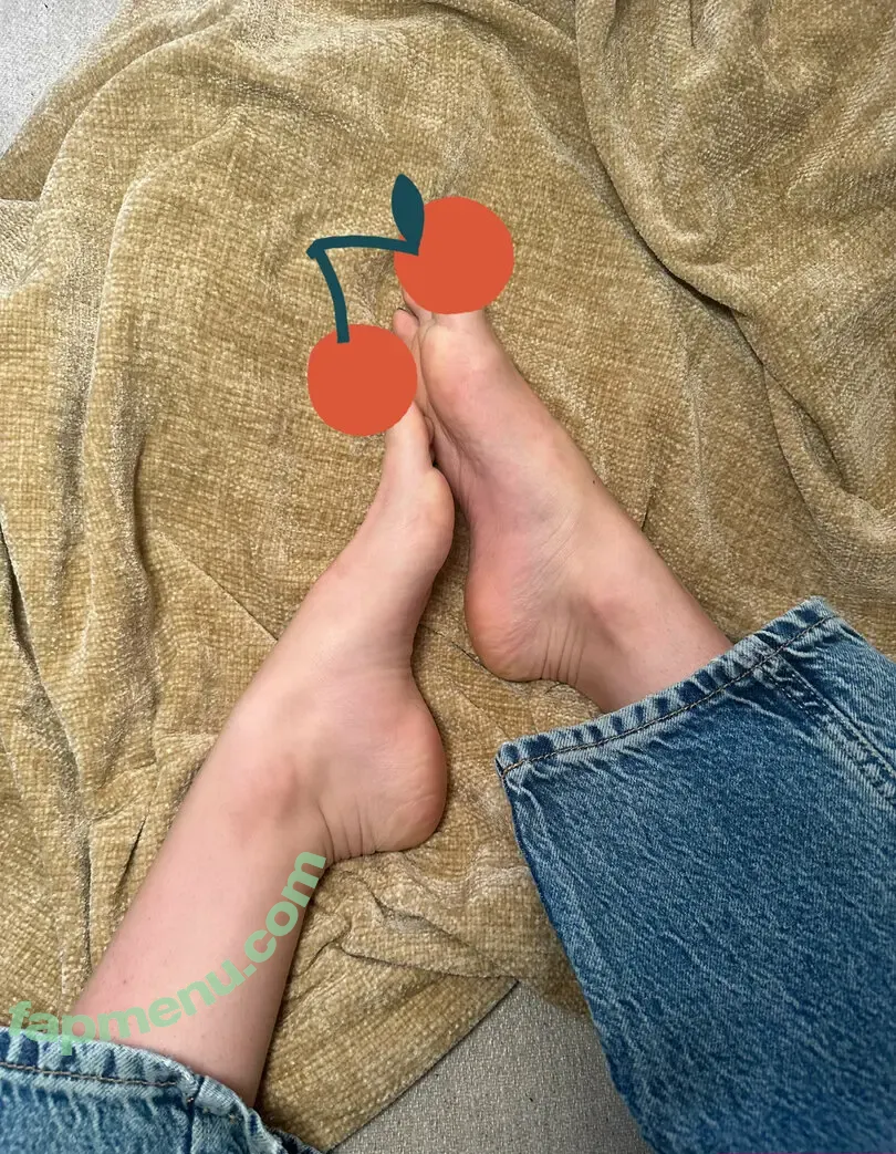 feetprincessjane nude photo #0008 (f33tpr1nc3ss)