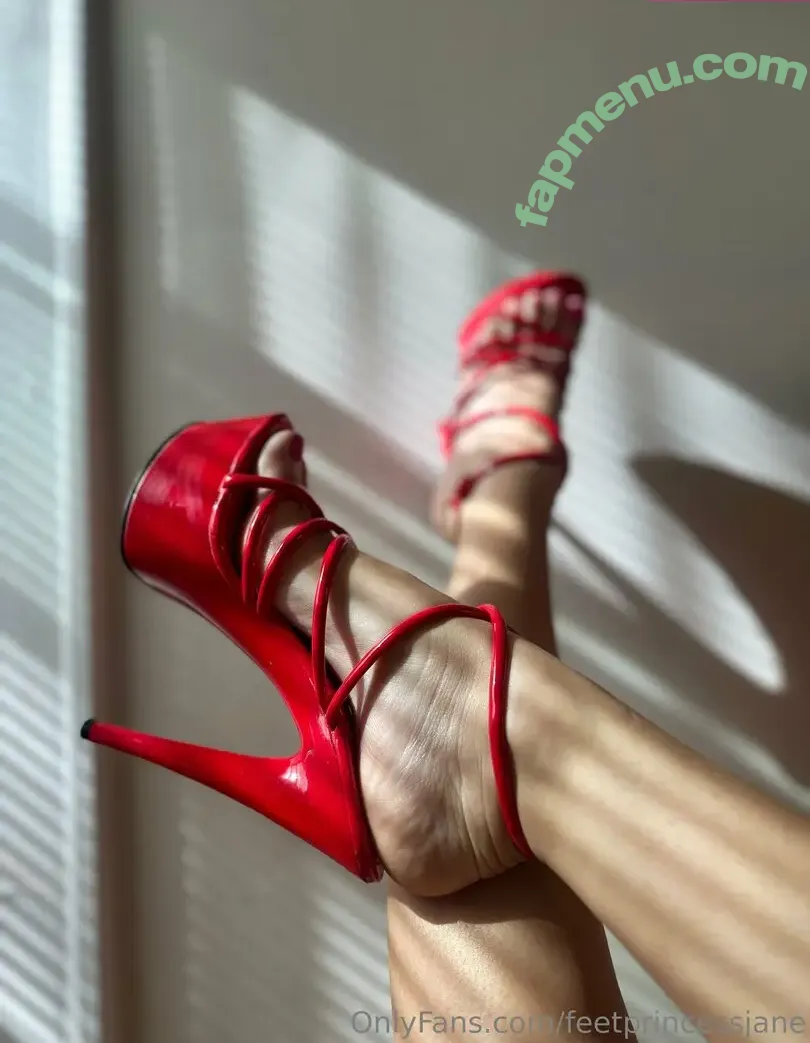 feetprincessjane nude photo #0010 (f33tpr1nc3ss)