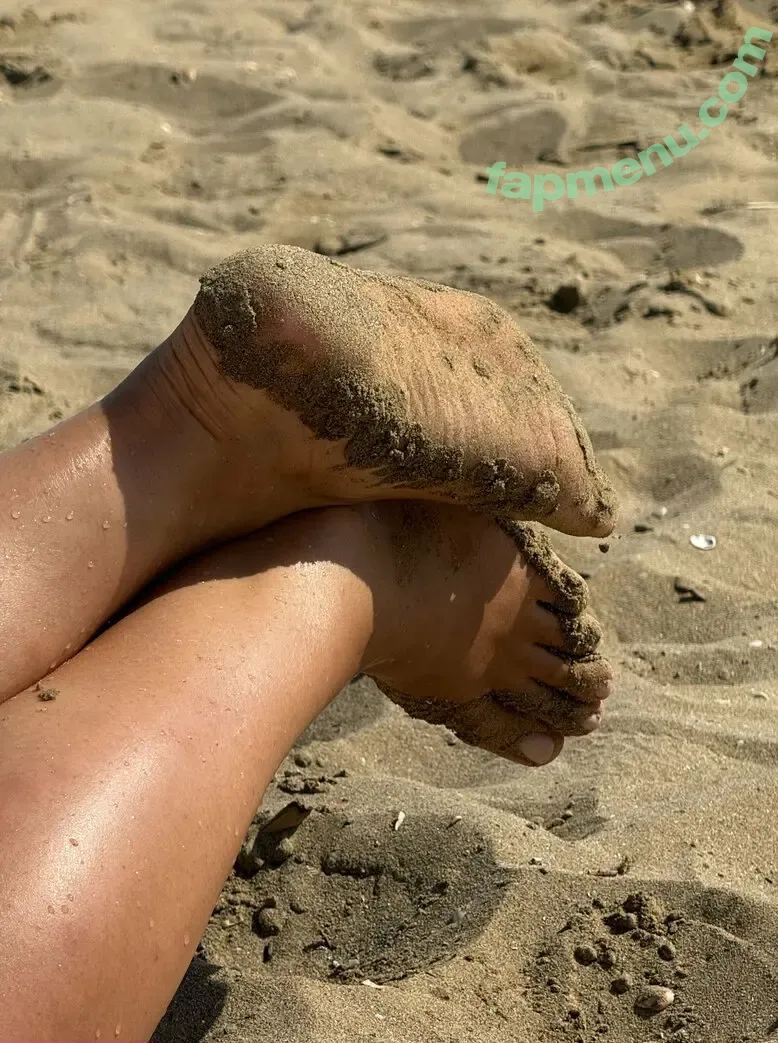 feetsin nude photo #0009 (_feetsin_)