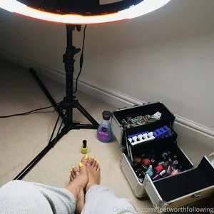 feetworthfollowing / michelle.feetworthfollowing nude photo #0034