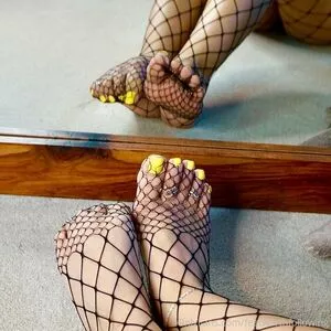 feetworthfollowing / michelle.feetworthfollowing nude photo #0054