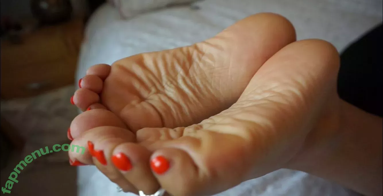 feetworthfollowing nude photo #0126 (michelle.feetworthfollowing)