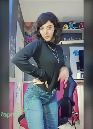  nude photo #0004