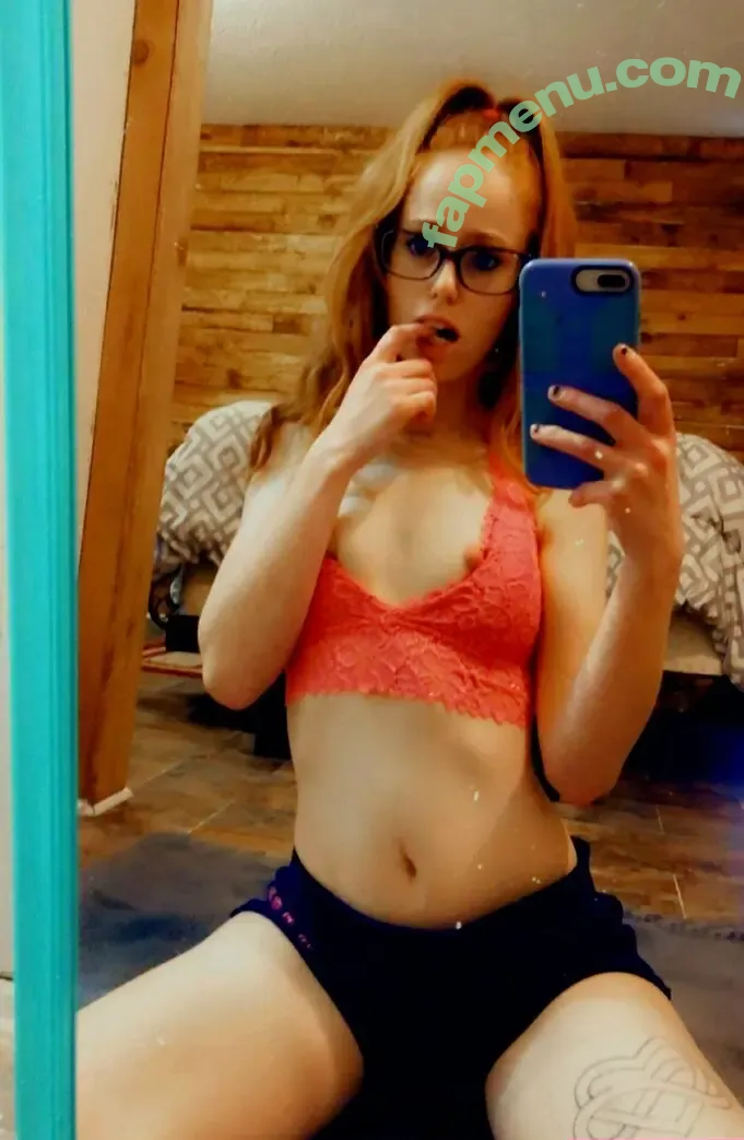 feistylilredfree nude photo #0017 (feistylilredfree)