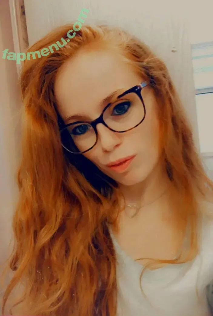 feistylilredfree nude photo #0029 (feistylilredfree)