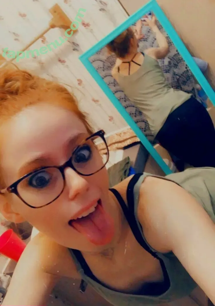 feistylilredfree nude photo #0033 (feistylilredfree)
