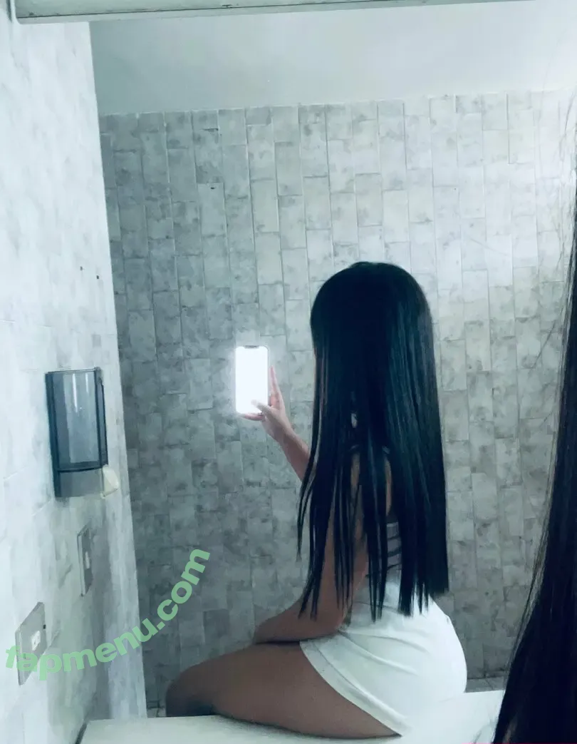 feistyyb nude photo #0010 (feistyb33)
