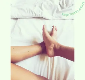  nude photo #0002
