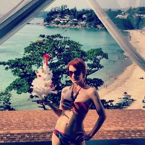 Felicia Day / feliciaday nude photo #0006