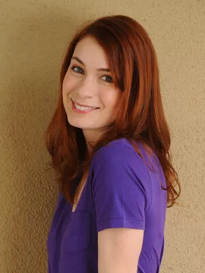 Felicia Day / feliciaday nude photo #0112