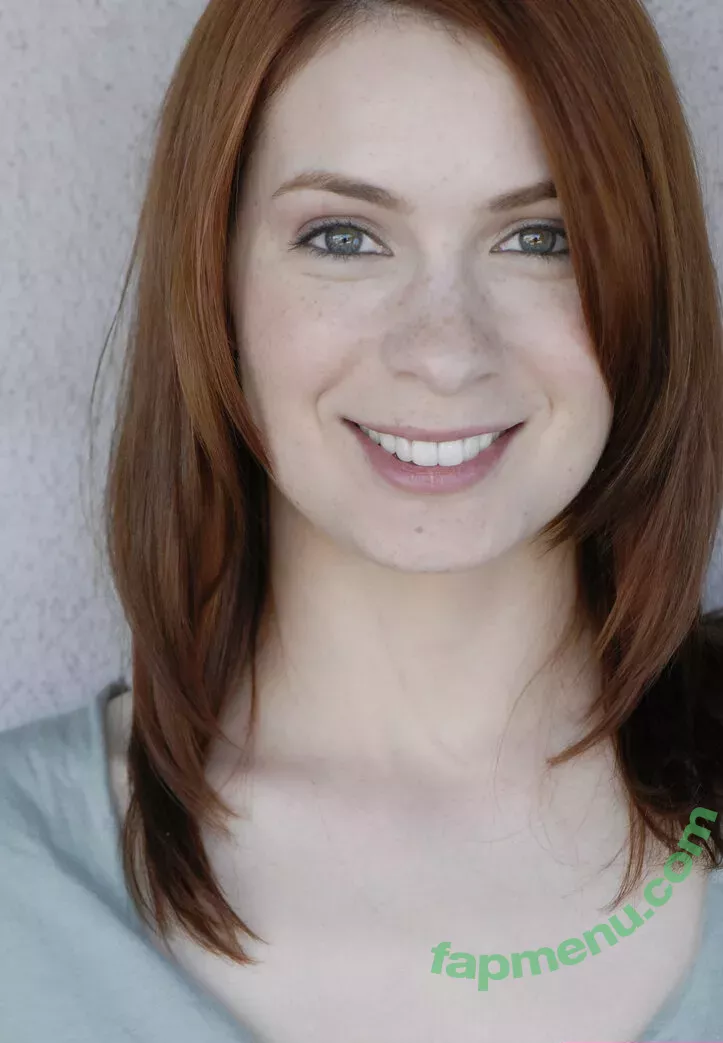 Felicia Day nude photo #0084 (feliciaday)