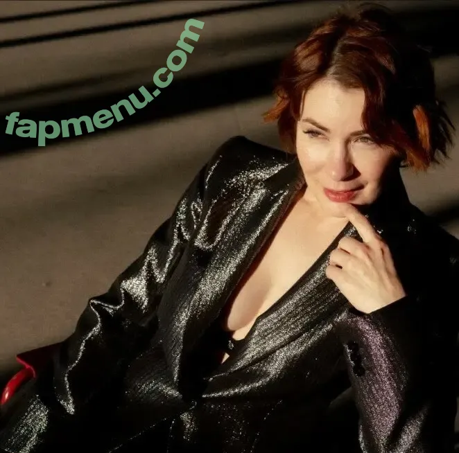 Felicia Day nude photo #0187 (feliciaday)