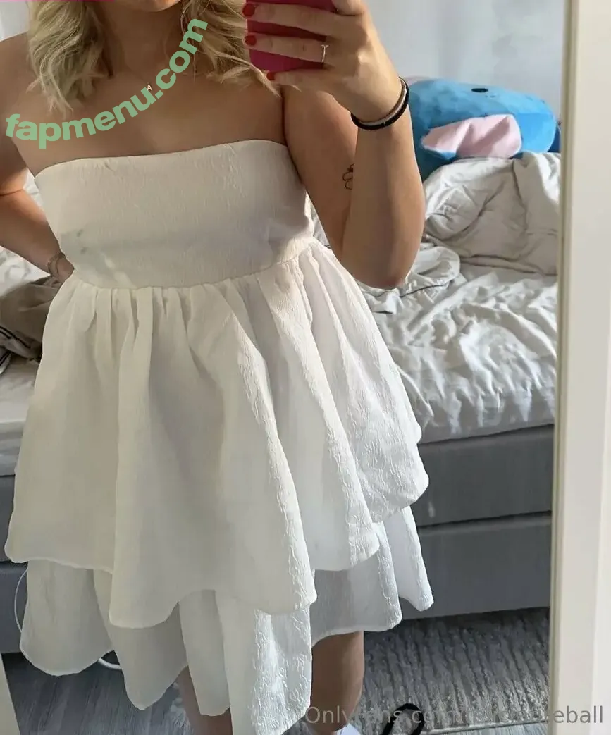 feliciafireball nude photo #0014 (felicia.blueball)