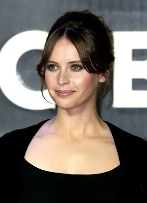 Felicity Jones / felicity.jones / felicityjonesxo nude photo #0116