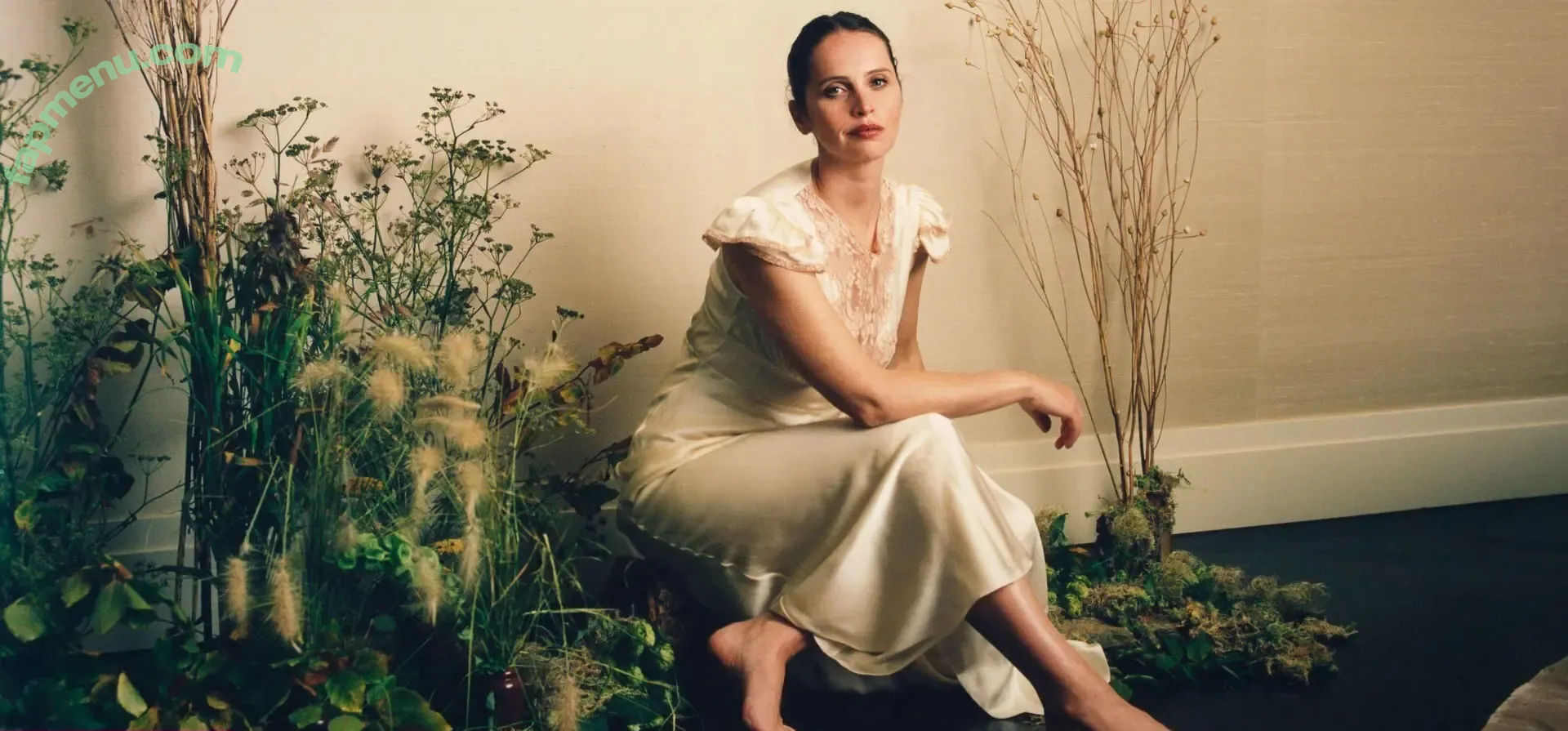 Felicity Jones nude photo #0371 (felicity.jones)