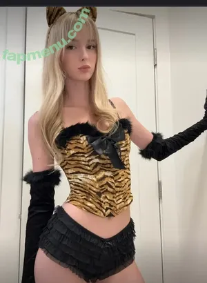 felicityhughes / felicityymikaela nude photo #0065