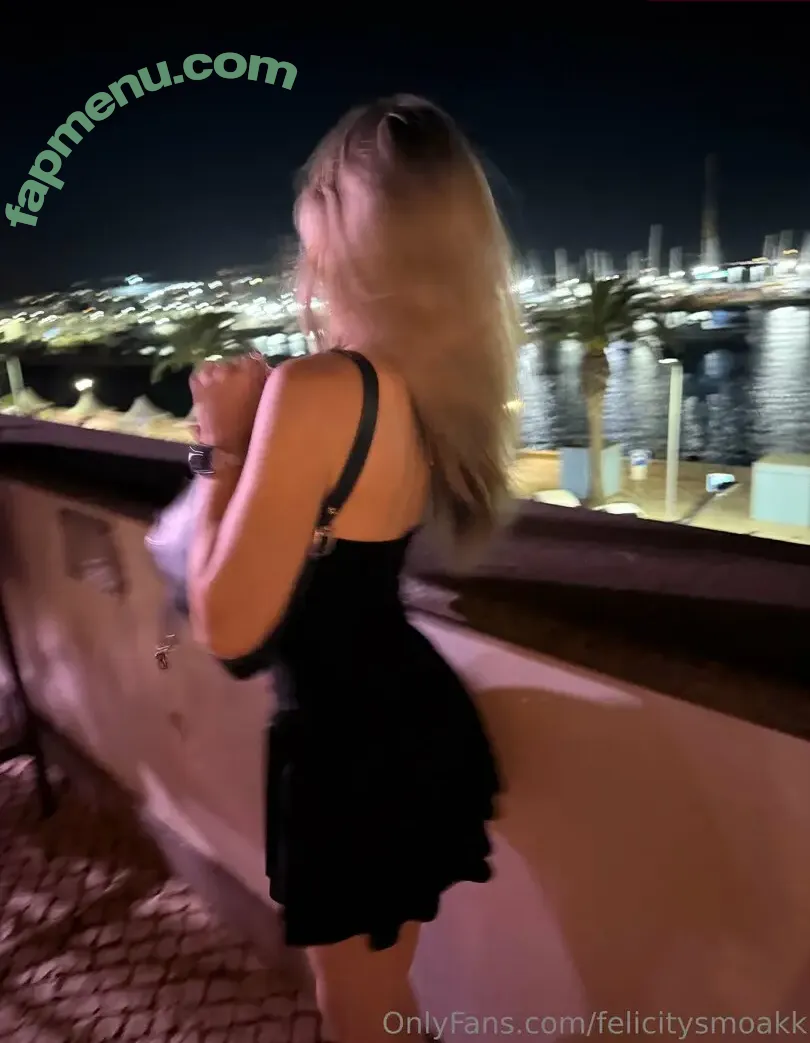 felicitysmoakk nude photo #0001 (felicity.smoak)