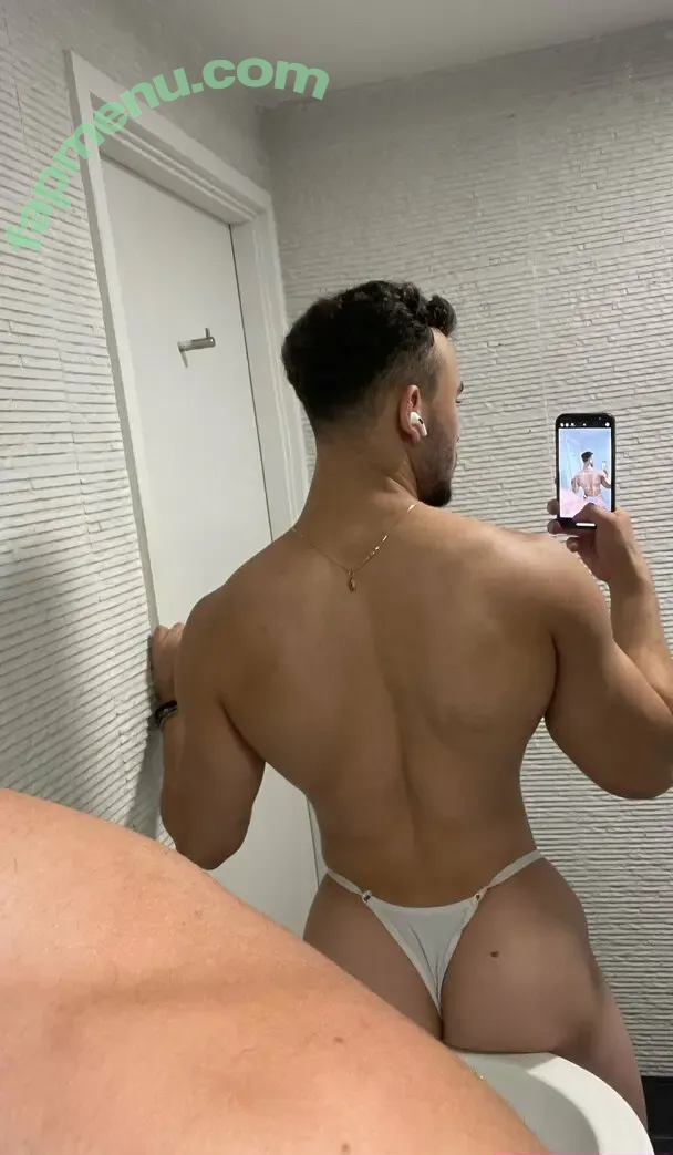 felipenelli nude photo #0003 (felipeneli)