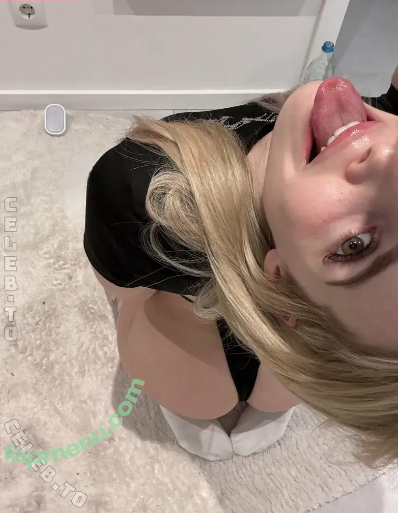 Feliz R. Nicole nude photo #0116 (Feliz7R / feliz_r_ / felizvwr)