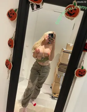 Feliz R. Nicole / Feliz7R / feliz_r_ nude photo #0261