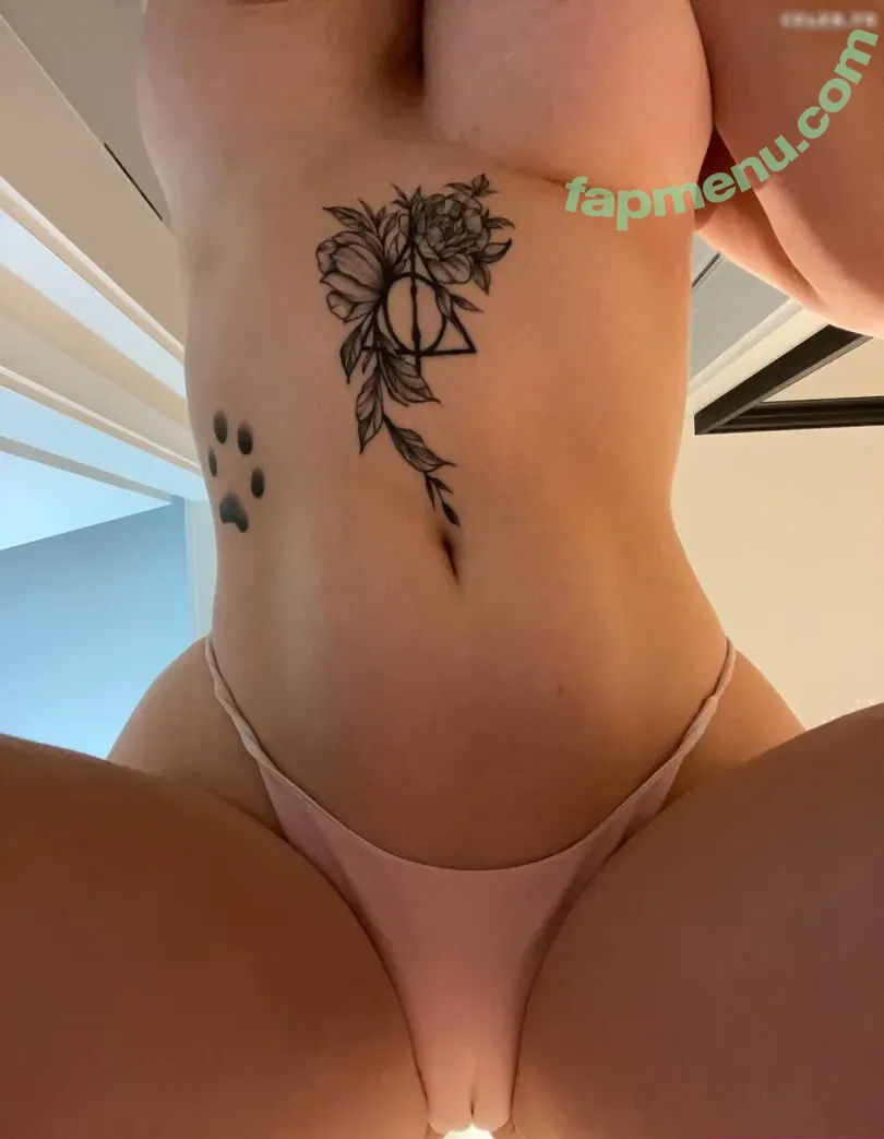 Feliz R. Nicole nude photo #0218 (Feliz7R / feliz_r_)