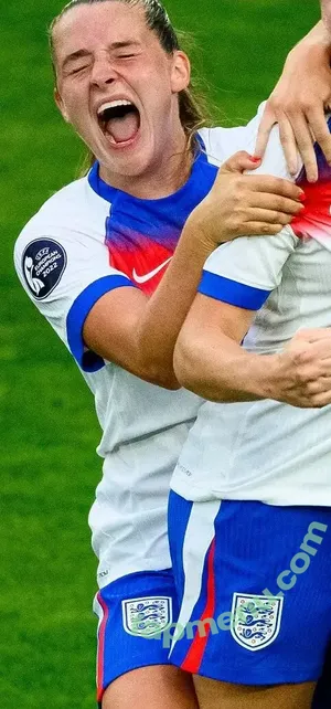 Female Football / girlsontheball / soccer players nude photo #0616