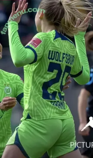 Female Football / girlsontheball / soccer players nude photo #0685