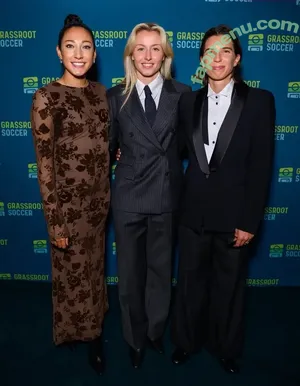 Female Football / girlsontheball / soccer players nude photo #0780