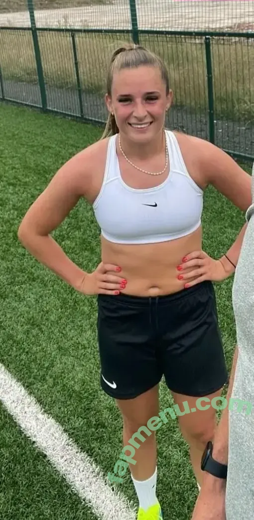 Female Football nude photo #0614 (girlsontheball / soccer players)