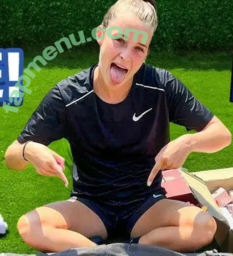 Female Football nude photo #0629 (girlsontheball / soccer players)