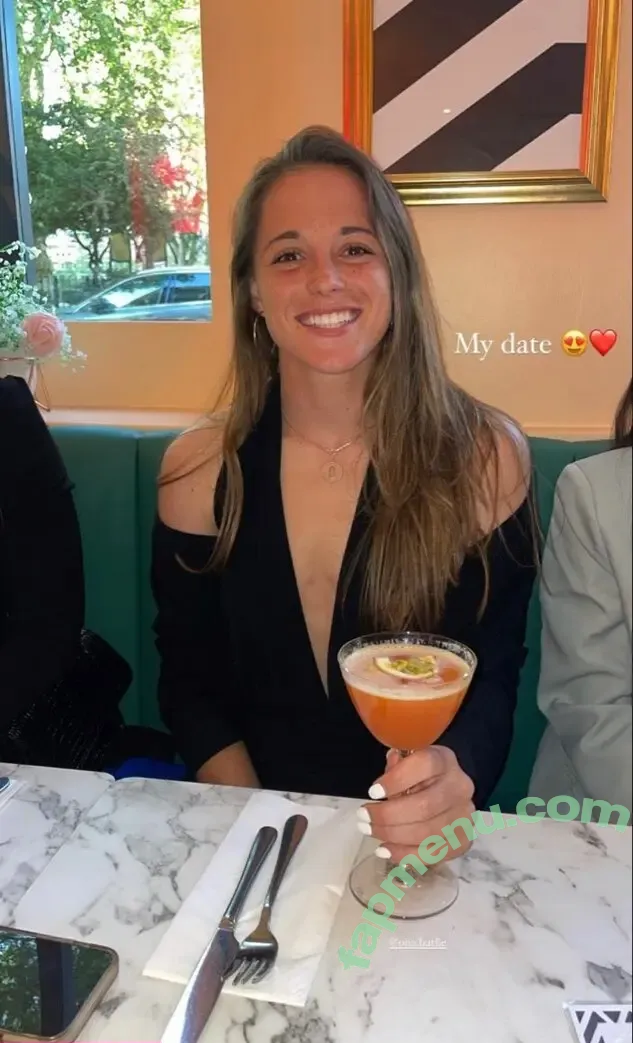 Female Football nude photo #0633 (girlsontheball / soccer players)