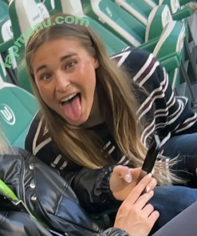 Female Football nude photo #0676 (girlsontheball / soccer players)