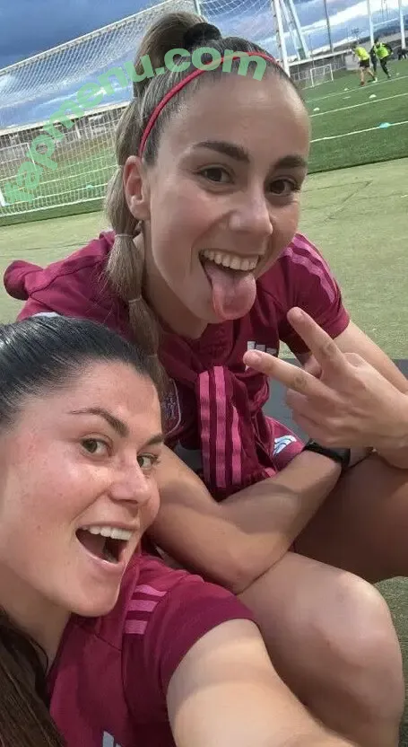 Female Football nude photo #0695 (girlsontheball / soccer players)