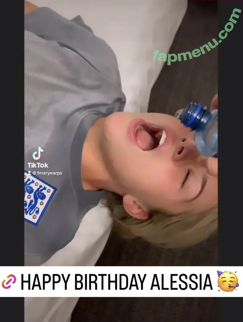 Female Football nude photo #0764 (girlsontheball / soccer players)