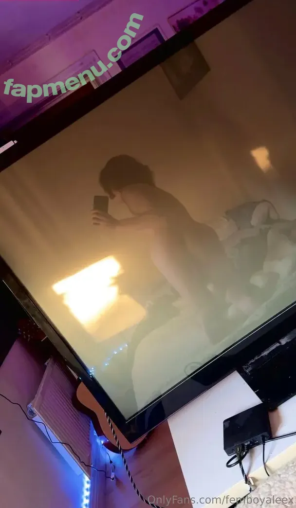Femboyaleex nude photo #0190 (lolwhatup_alex)