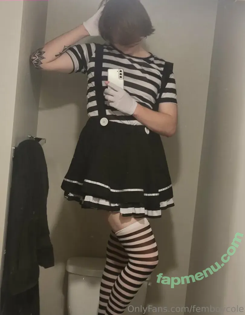 femboycole nude photo #0012 (femboy_217)