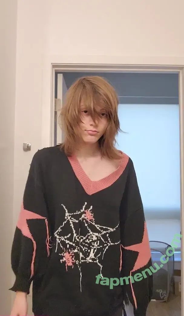 FemboyFlowers nude photo #0150 (flower_lynne_)