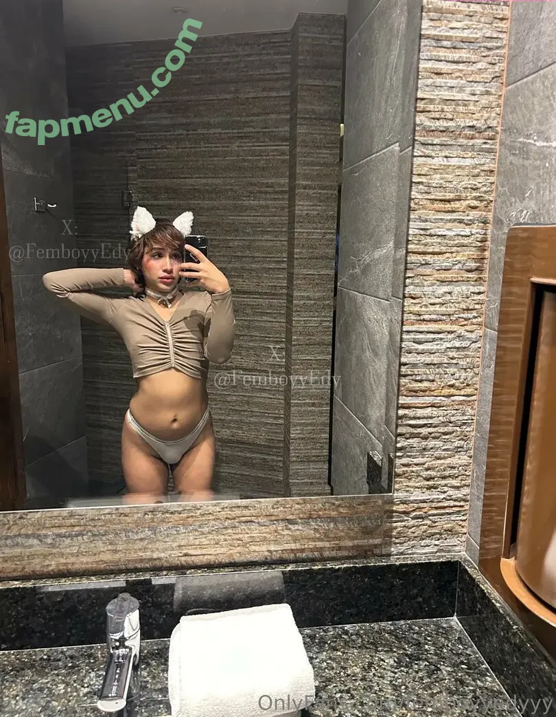 femboyyedyyy nude photo #0036 (zequii_nev)
