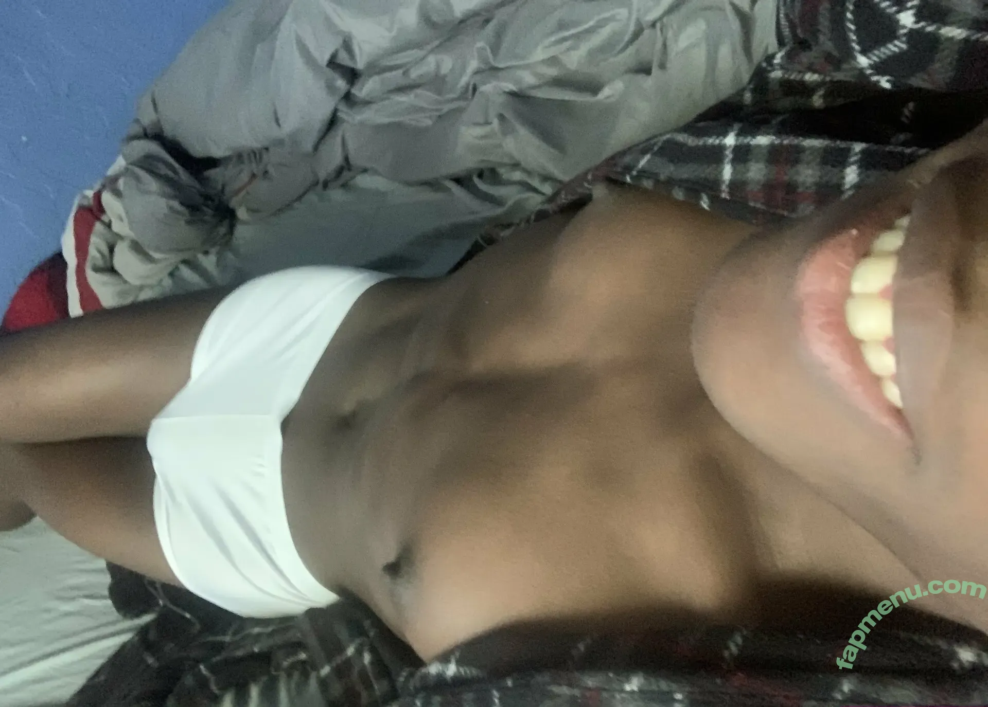 fembycait2273 nude photo #0034 (fembycait2273)