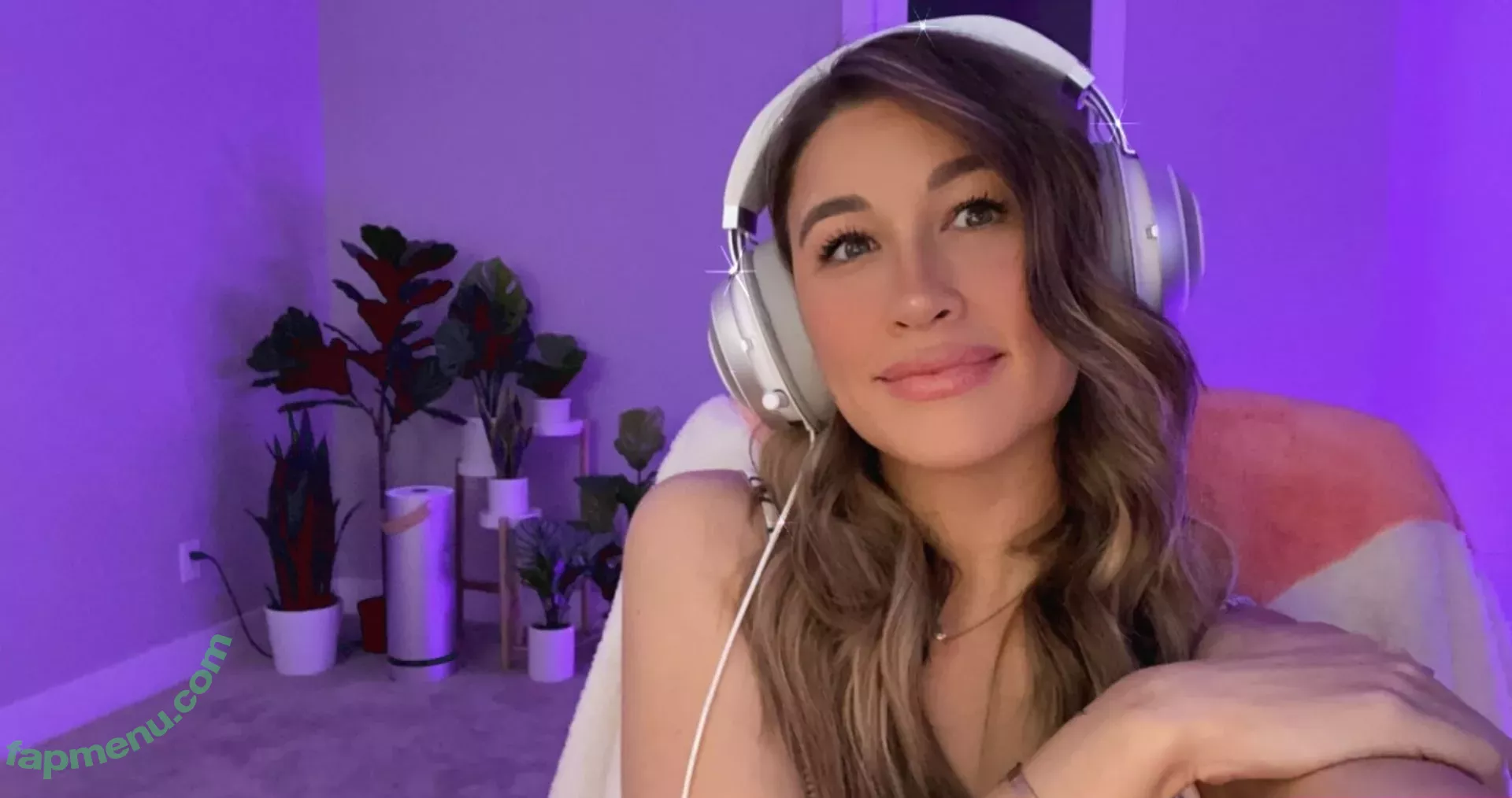 Femsteph nude photo #0006 (Femsteph)
