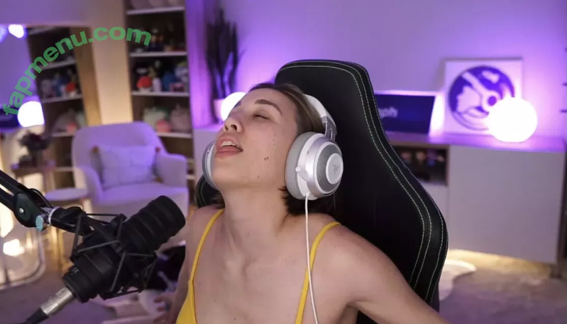 Femsteph nude photo #0008 (Femsteph)
