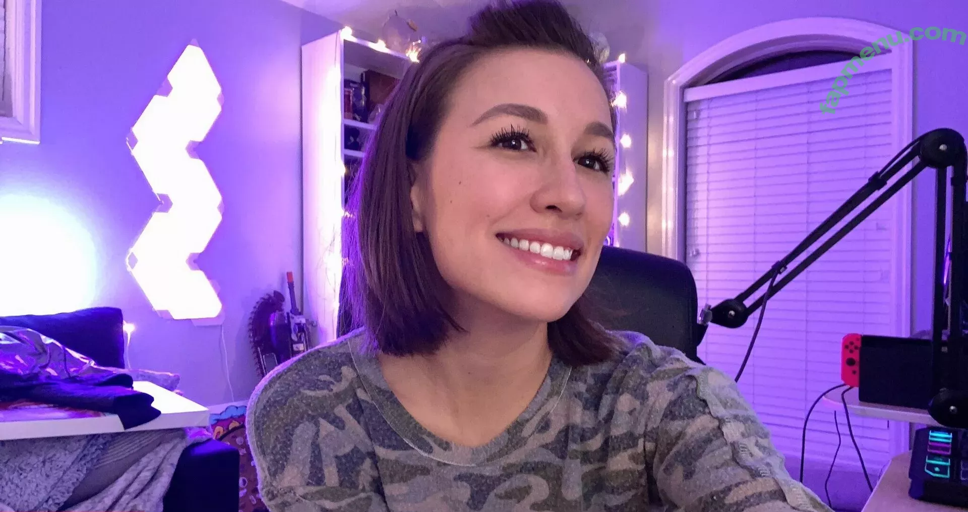 Femsteph nude photo #0022 (Femsteph)