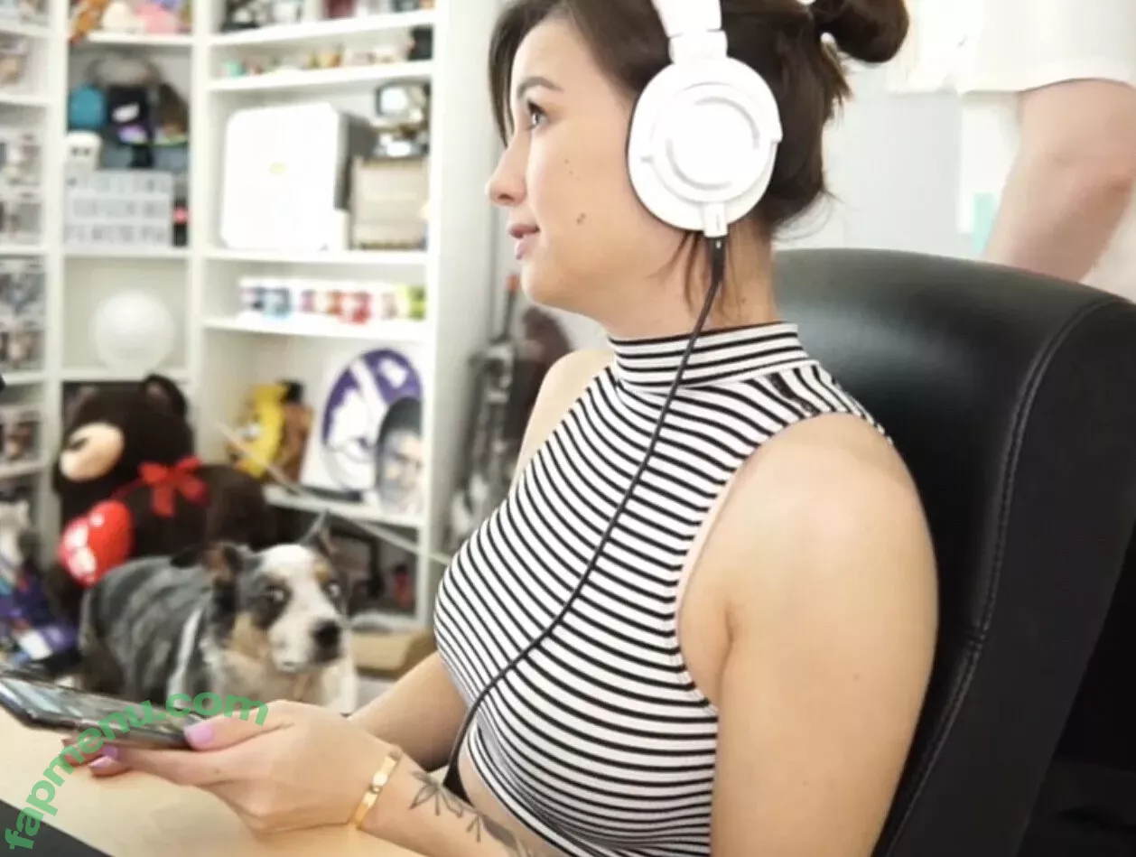 Femsteph nude photo #0023 (Femsteph)