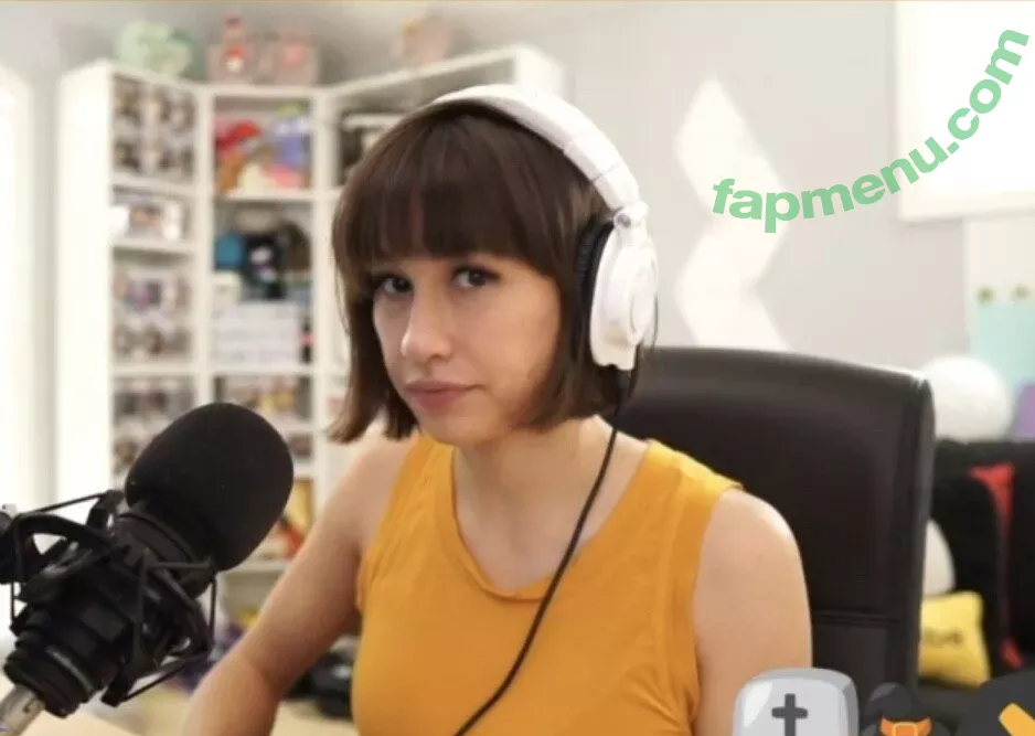 Femsteph nude photo #0034 (Femsteph)
